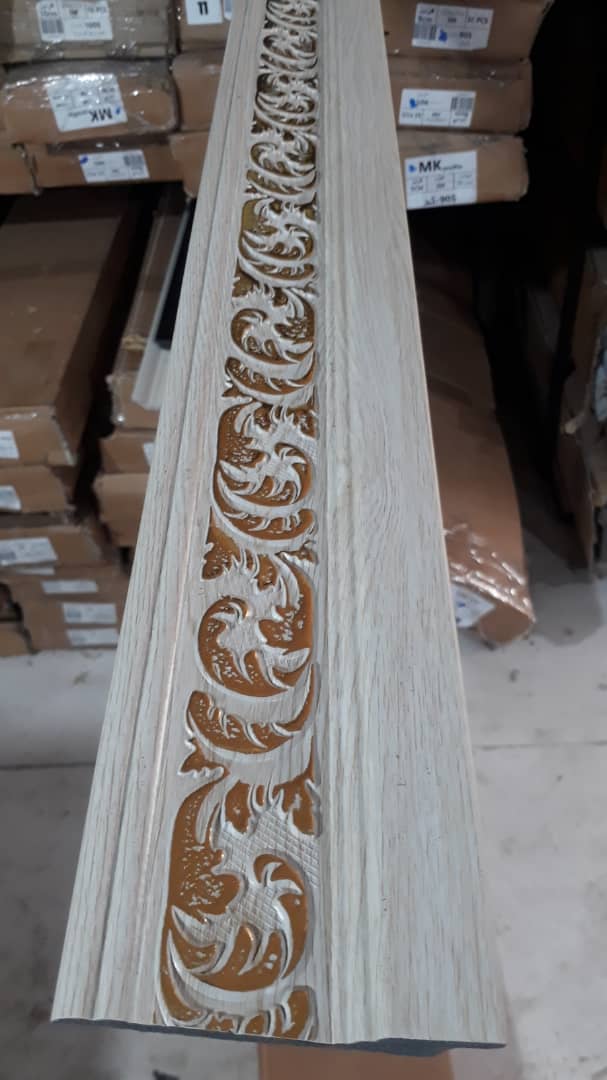 قرنیز گلدار